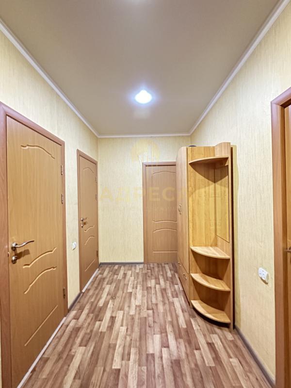 В продаже двухкомнатная квартира в кирпичном доме, расположенная на 3 этаже 14-ти этажного дома. - Оренбург