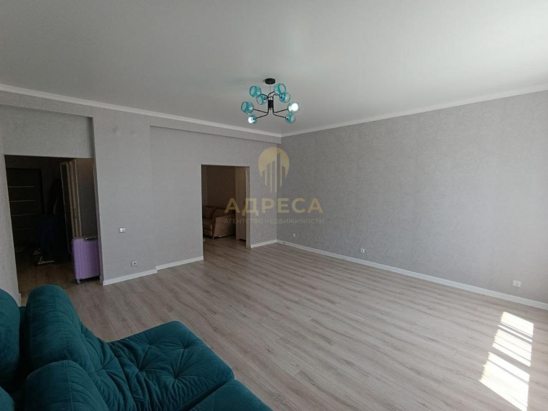 Предлагаем вашему вниманию стильную и уютную евротрехкомнатную квартиру площадью 85,3 кв. - Оренбург