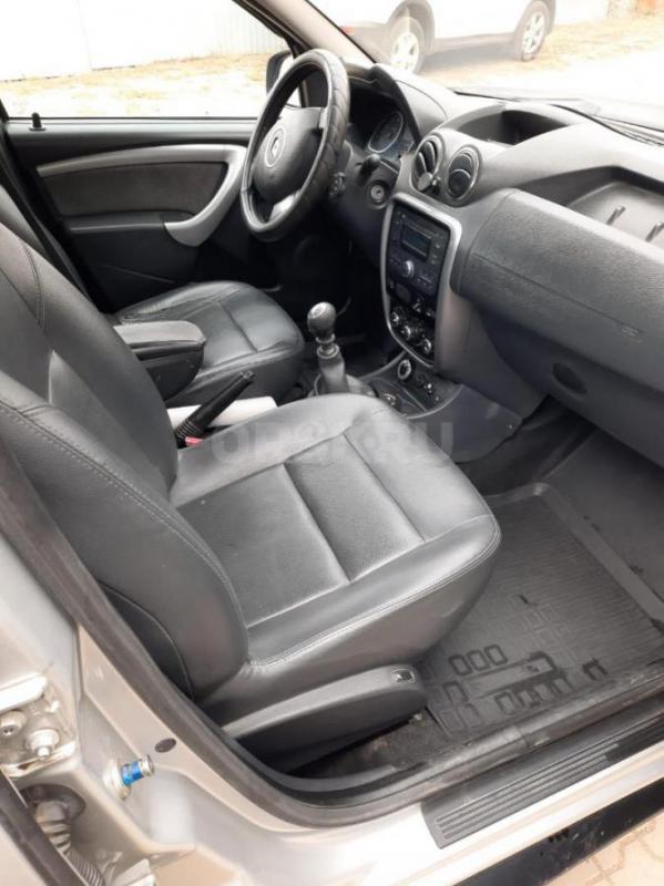 продам автомобиль от владельца, в хорошем состоянии не бит, не крашен RENAULT DUSTER - Орск