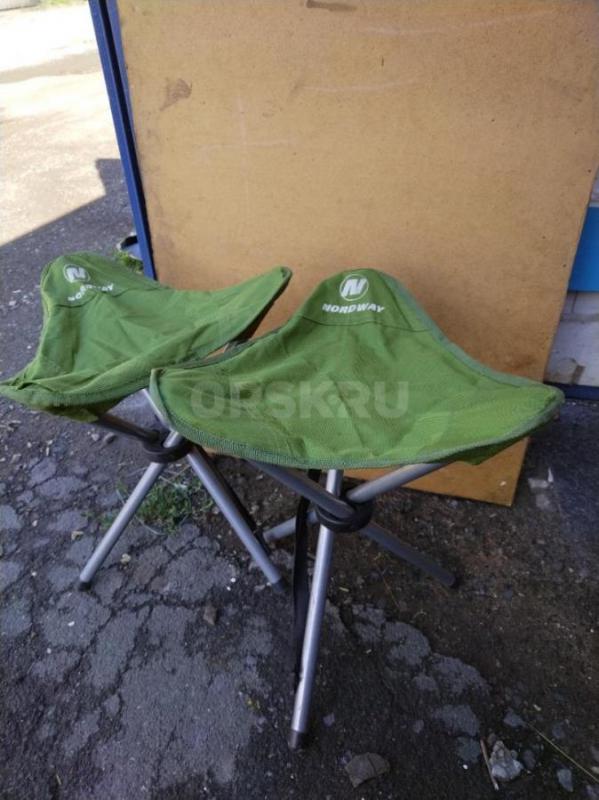 Палатка туристическая 2-х местная б/у  1200р походные стулья 2шт 400р - Орск