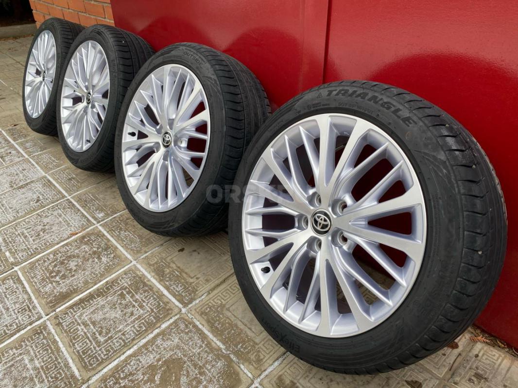 Продам летний комплект колес от Камри 70. 235/45 R18. - Орск
