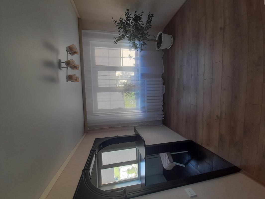 Продаётся отличная трёхкомнатная квартира 62 м2 на 4 этаже по адресу пер. - Гай