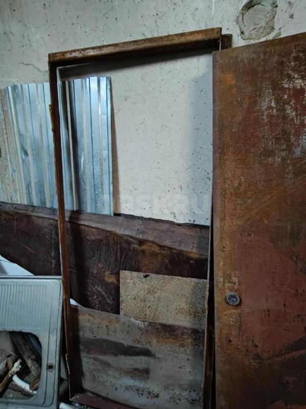 Продам металлическую входную дверь, в хорошем состоянии. - Орск