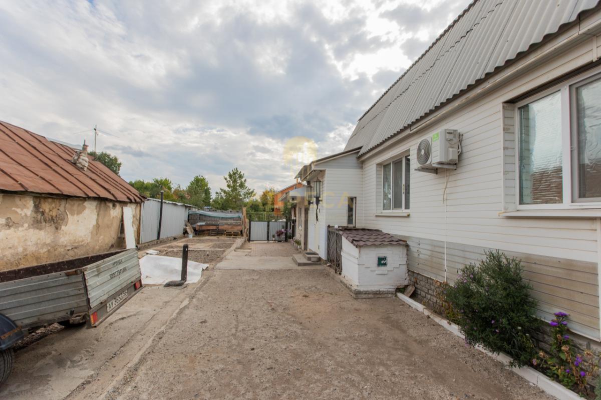 Продаётся 2-х этажный дом с земельным участком площадью 6 соток. - Оренбург