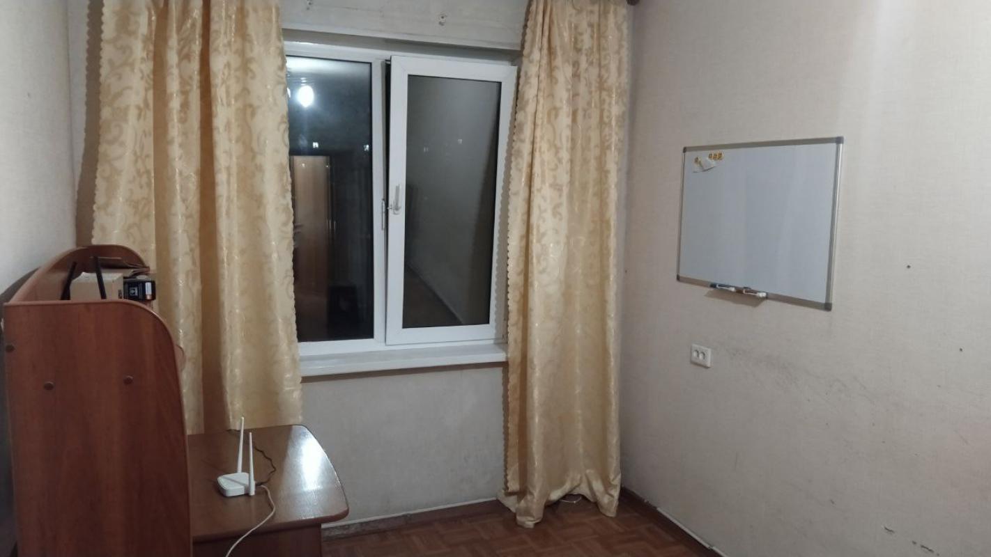 Продается 2-х комнатная квартира в спокойном районе, по адресу Советская 132. - Новотроицк