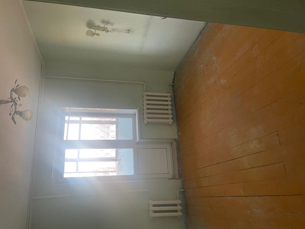 Продается квартира под косметический ремонт. - Новотроицк