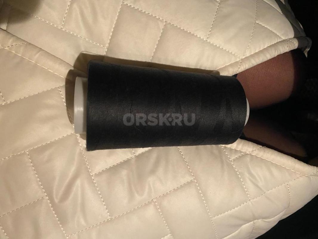 продам нитки швейные, новые, производитель ГЕРМАНИЯ, цвет черный и темно синие - Орск