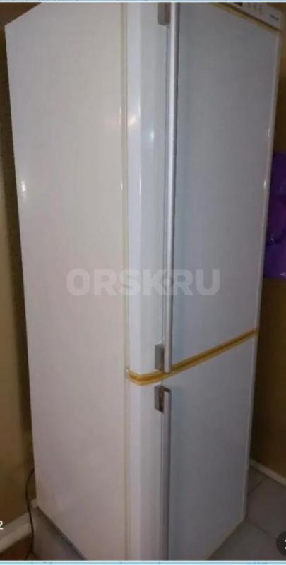 Продам б/у холодильник Samsung RL-33 EASW. - Орск