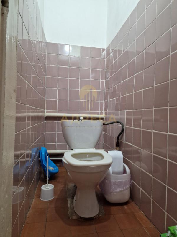 Продаётся дом с земельным участком, всё в собственности, по документам квартира ,общей площадью 75,9 - Краснохолм