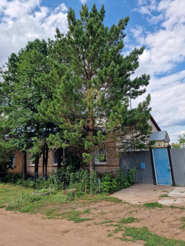 Продаётся дом с земельным участком, всё в собственности, по документам квартира ,общей площадью 75,9 - Краснохолм