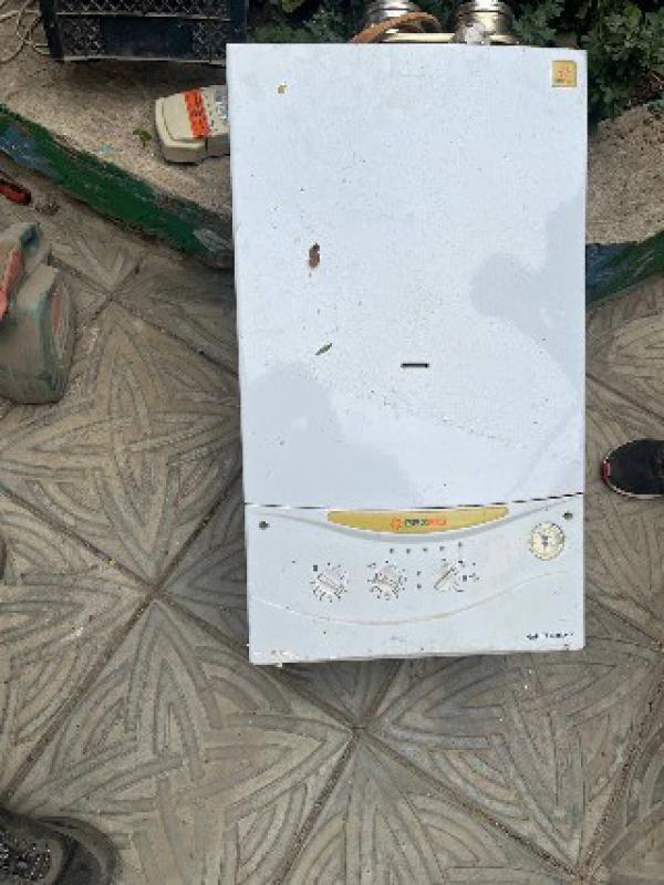 Продам на зап.части два газовых котла по 1000 руб. - Новотроицк