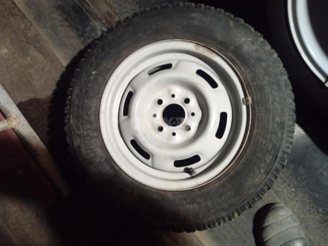 Колеса R-13 175/70, диски ровные, шипов нет. - Орск