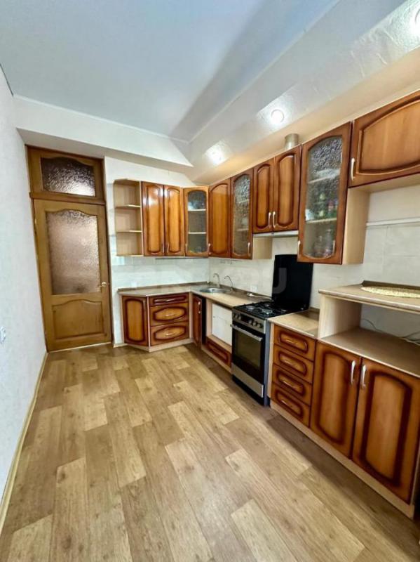 Вашему вниманию предлагается уютная 3-х комнатная квартира СТАРОГО ТИПА в самом сердце Орска, в райо - Орск