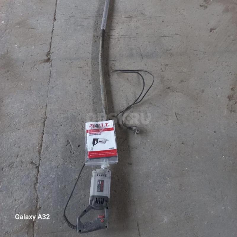 Продам вибратор для бетона электрич. - Орск