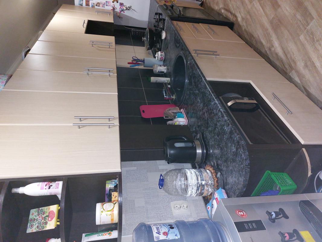 Продается 4-× комнатная квартира. - Новотроицк