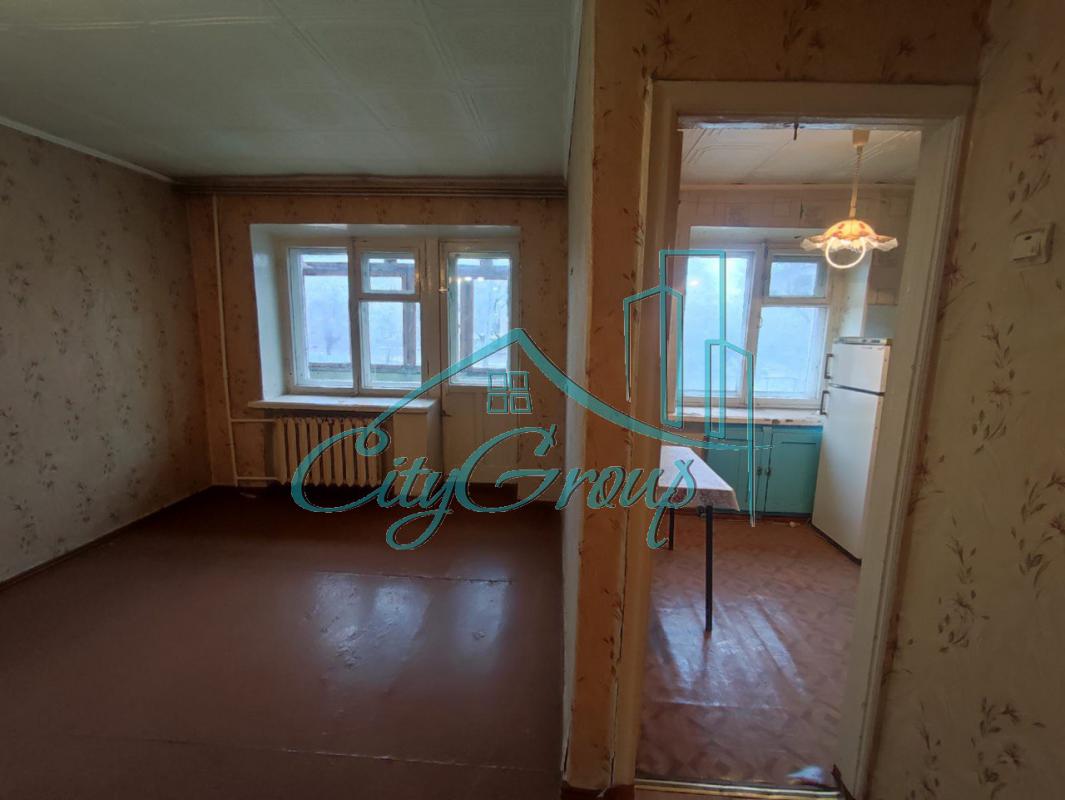 На продаже 1 комн квартира по адресу: г. - Новотроицк