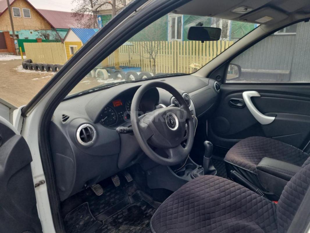 Продам Renault Logan 2013г. - Орск