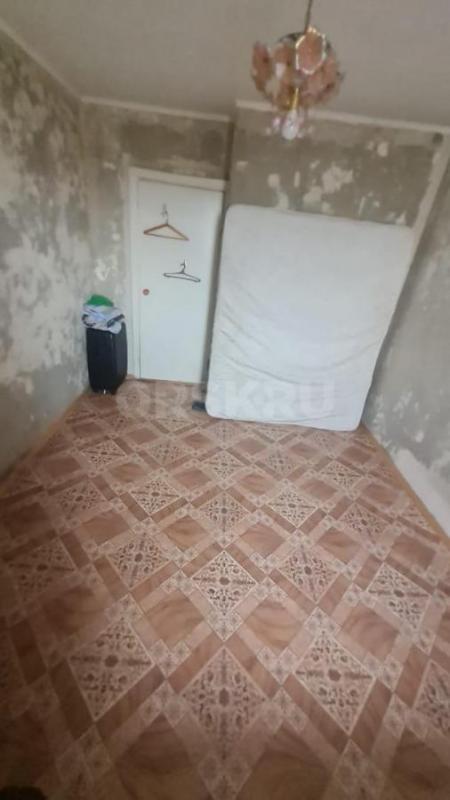 Продается просторная 3-х комнатная квартира улучшенной планировки по адресу ул. - Орск