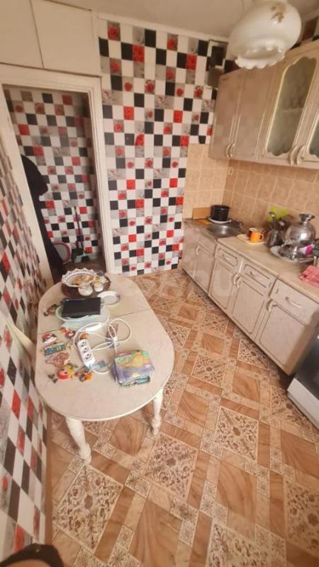 Продается просторная 3-х комнатная квартира улучшенной планировки по адресу ул. - Орск