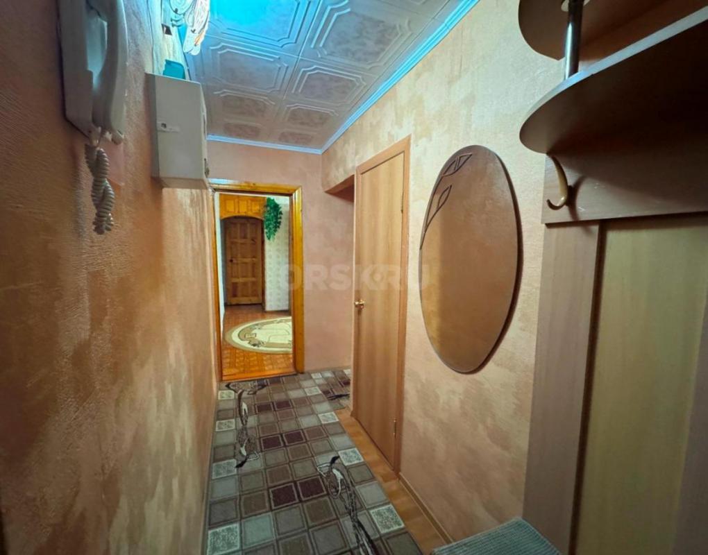 Для семьи в центре: 3-к. - Орск