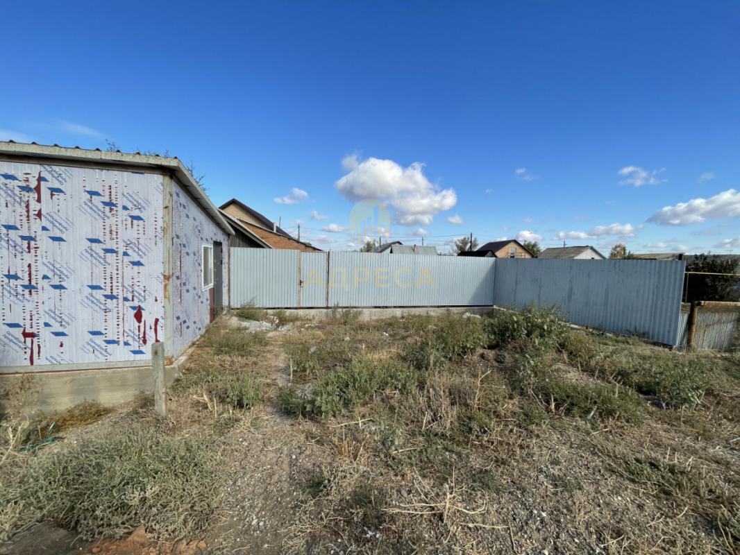 В продаже Дом с земельным участком, ИЖС , все в собственности, документы в порядке, обременений нет. - Южный Урал