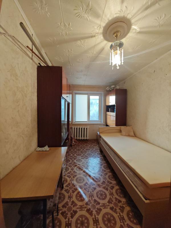 Продается 3-комнатная квартира  по адресу:  г. - Новотроицк