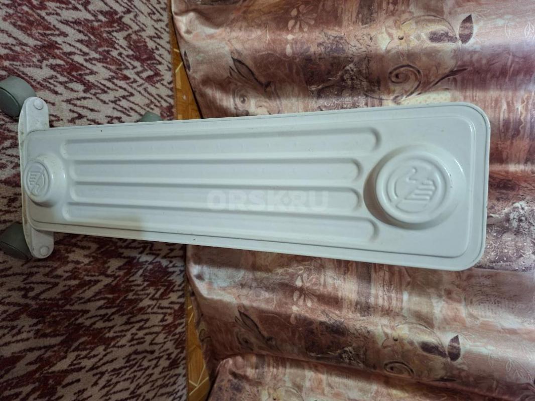 Продам масляный обогреватель,  8 секций, Самовывоз - Орск