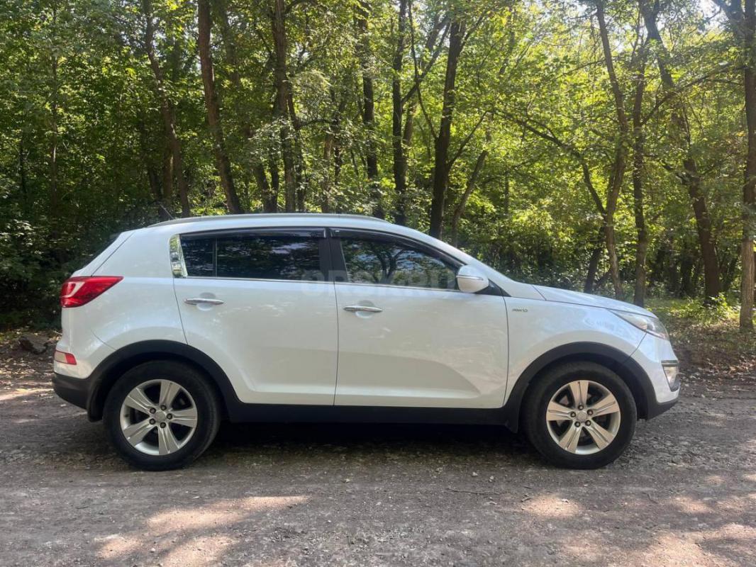 Срочно продам Кия Спортейдж 3 2013 год я хозяин Газ стоит вписан Автозапуск зима лето на дисках Новы - Орск