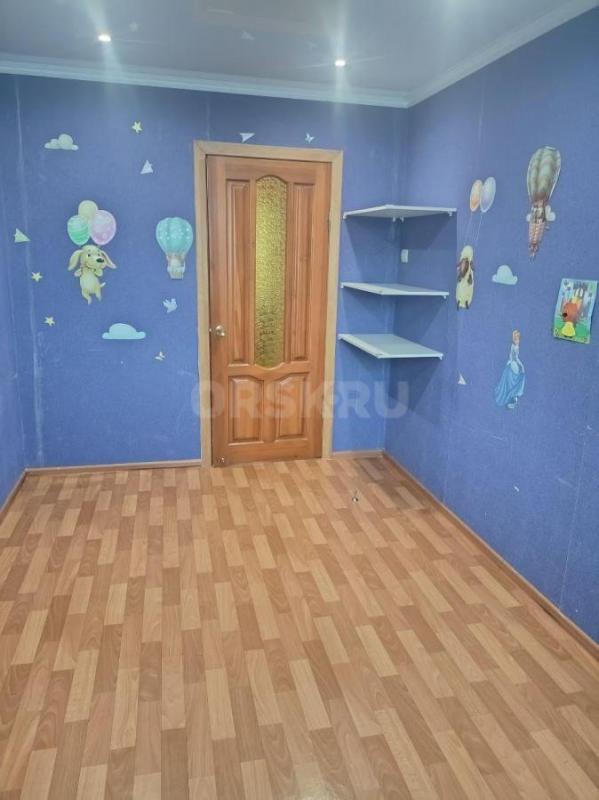 Сдам 3-х комнатную квартиру на длительный срок . - Орск