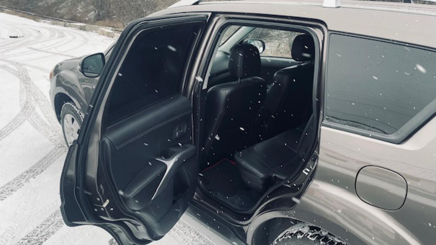 Продается Mitsubishi Outlander II рестайлинг, 2010 года

В РОДНОЙ KPACKЕ 100%

В красивом цвете 

Дв - Новотроицк