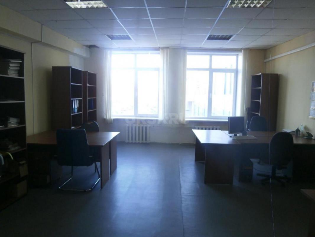 Сдается в здании справа от ТРК ЕВРОПЕЙСКИЙ офисные помещения  . - Орск