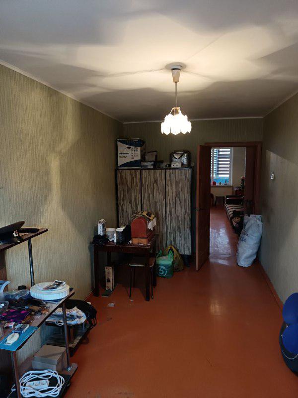 Продаётся уютная двухкомнатная квартира  мебелью, площадью 45 квадратных метров на четвёртом этаже п - Новотроицк