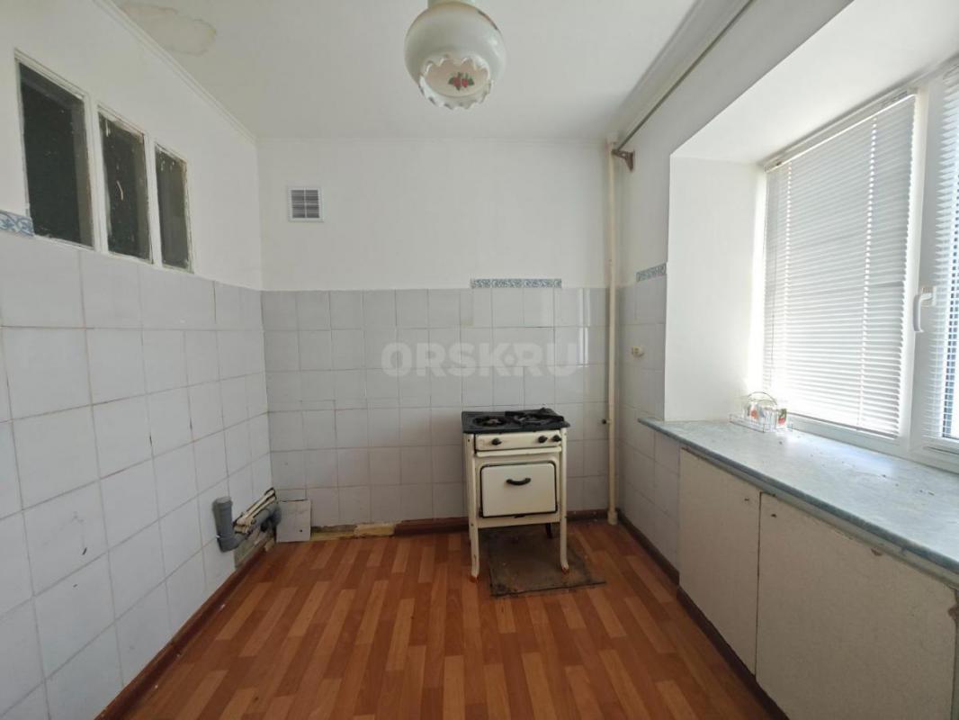 В продаже трехкомнатная квартира по ул. - Орск