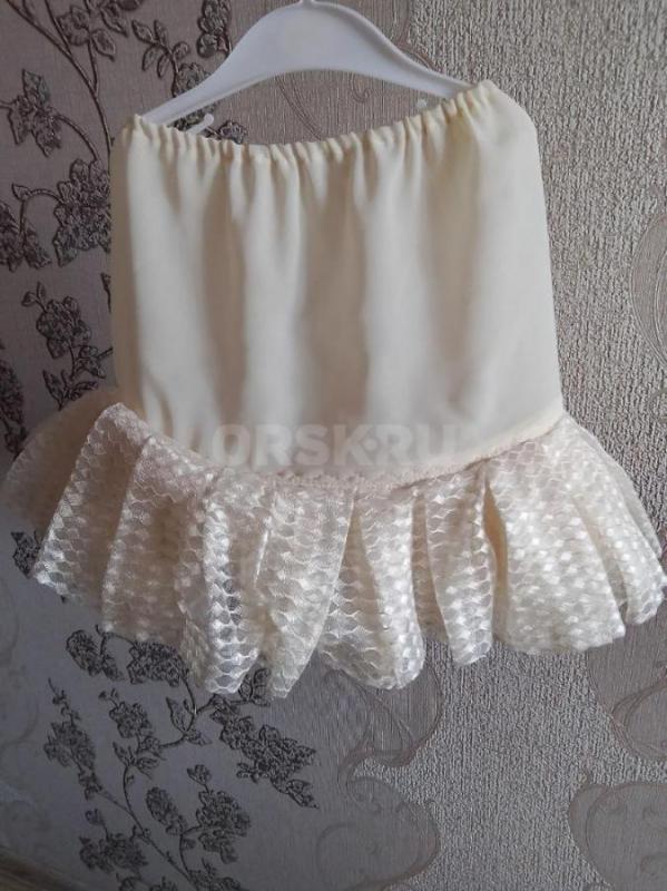 Праздничное детское платье с подъюбником на 6 - 8 лет. - Орск