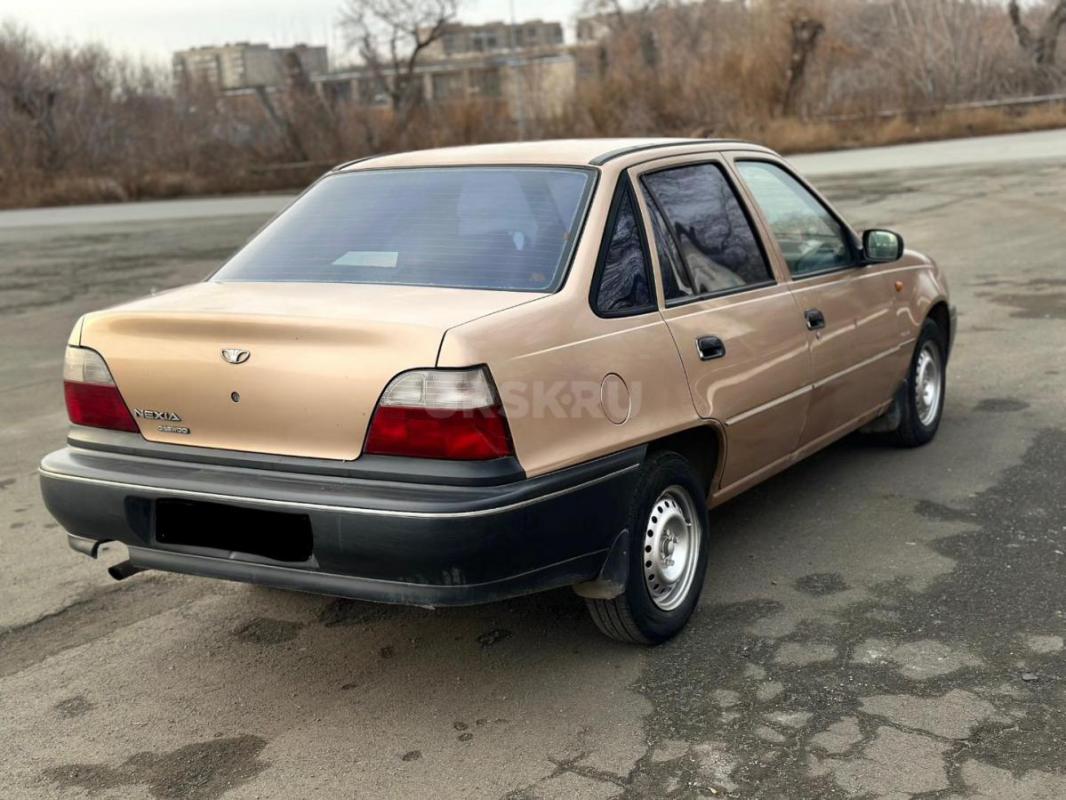 Продам Daewoo Nexia (люкс)2002г без ДТП.
2 собственника 
Двигатель работает отлично без нареканий - Орск