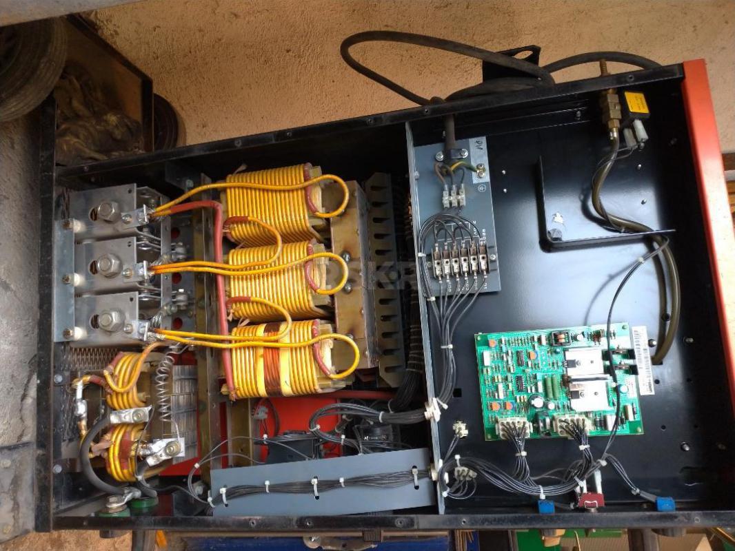 Продам финский сварочный полуавтомат Kempomat 250 Kemppi (КЕМПИ)в отличном состоянии. - Орск