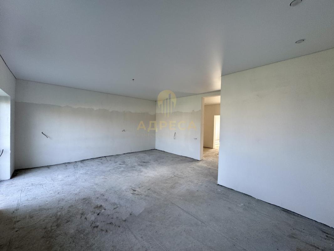 Предлaгaeм к продаже новый дoм дуплекс в мкр. - Оренбург