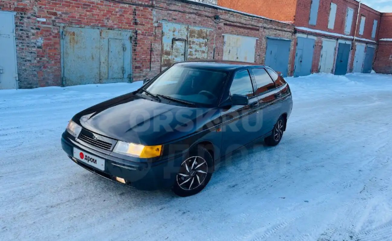 Продаю автомобиль в отличном состоянии с документами всё в порядке машина не битая не крашена очень - Орск