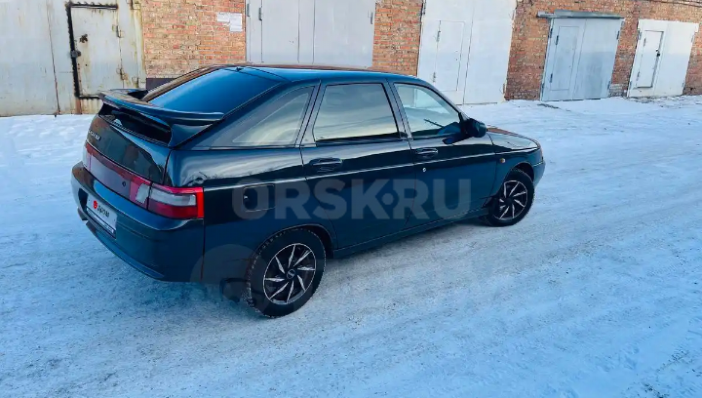 Продаю автомобиль в отличном состоянии с документами всё в порядке машина не битая не крашена очень - Орск