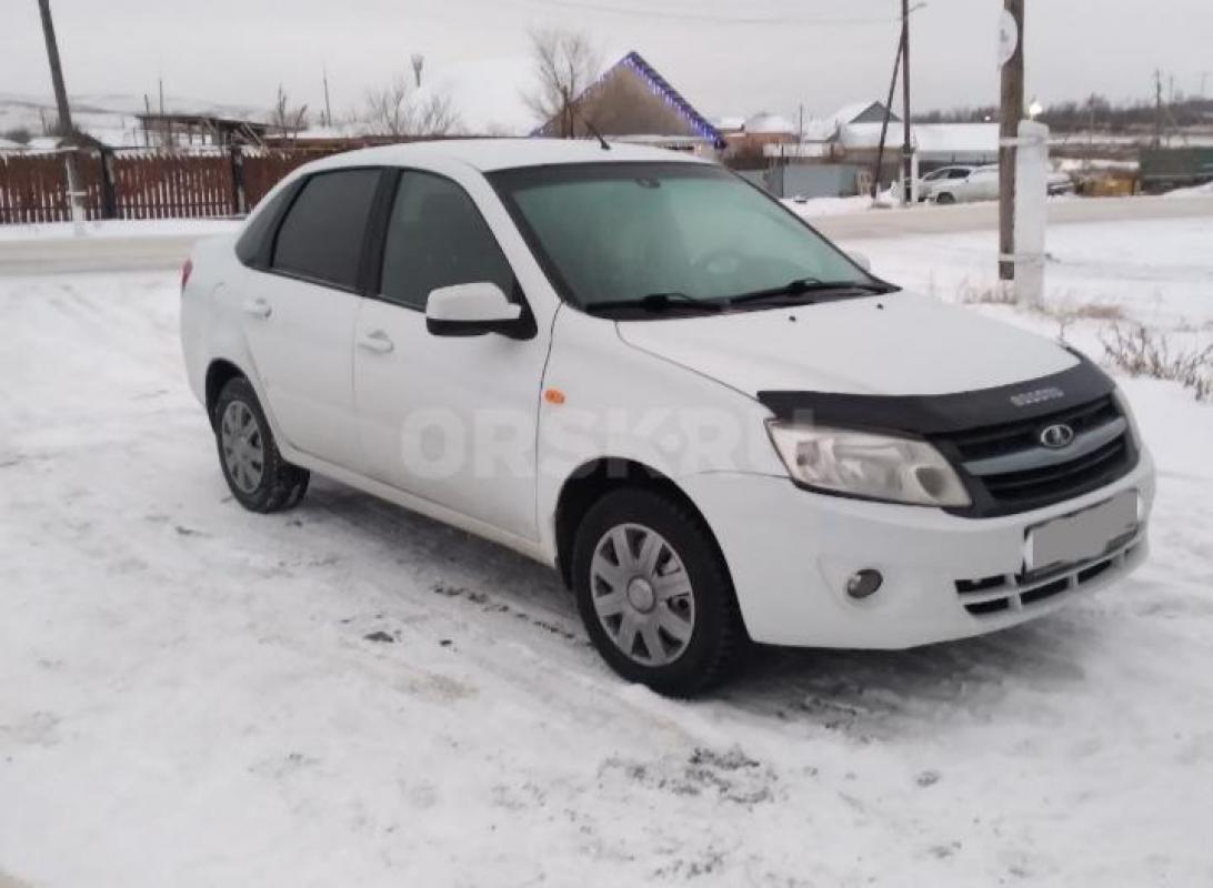 Продам гранту 2013 года в очень  добротном состоянии,на полноценном автомате. - Орск