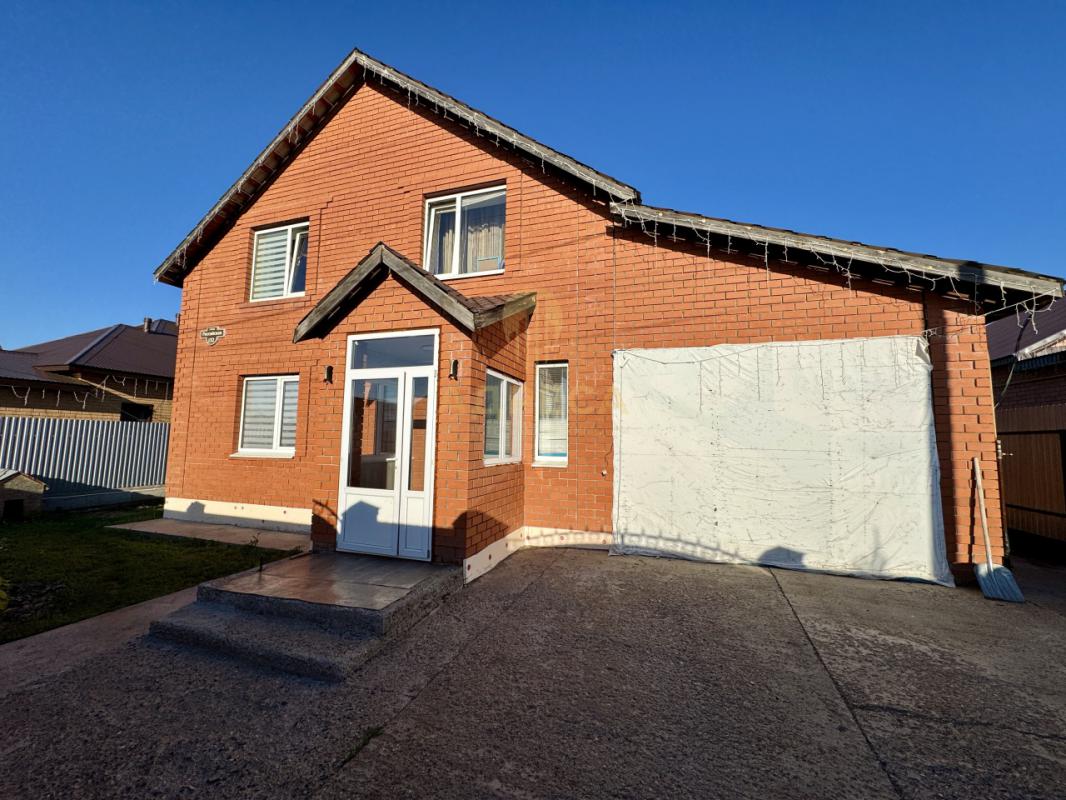 Предлагаем Вaшeму вниманию БОЛЬШОЙ ДОМ с ремонтом и мебелью, С ГАРАЖОМ по хорошей цене! - Оренбург