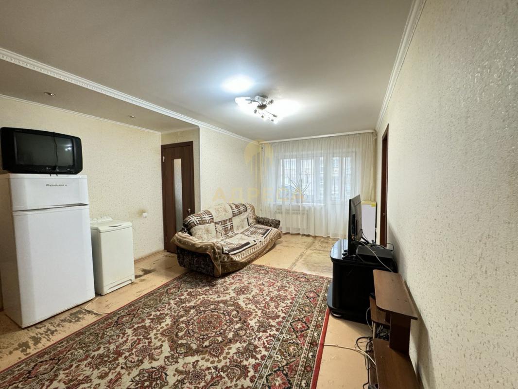 Продается двухкомнатная квартира , общей площадью 42,4 кв. - Оренбург