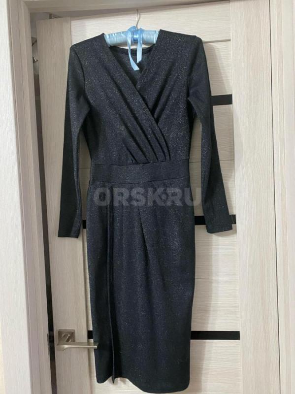 Продам женские платья, б/у, размер 44-46. - Орск