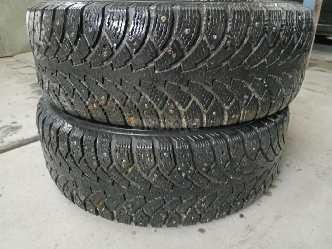 Продам резину зима  NORDMAN-4 215/65 R16 2 шт в хорошем состоянии. - Орск