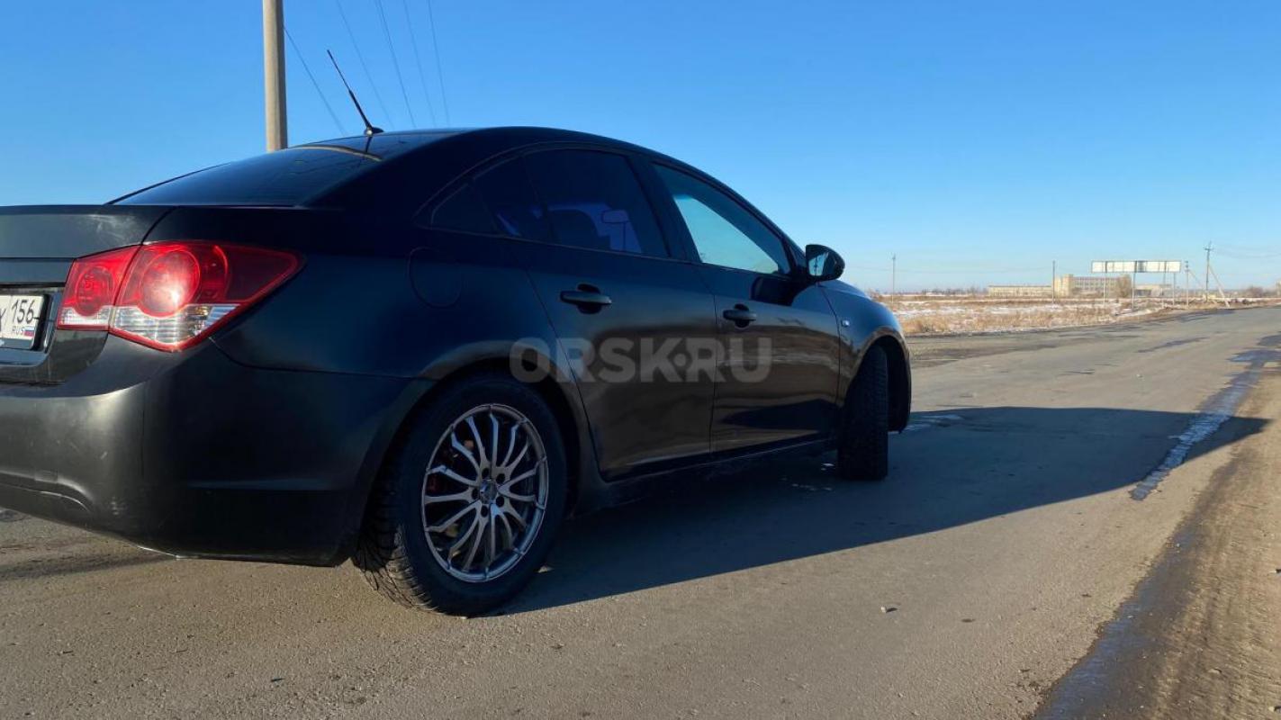 Продам отличный автомобиль Chevrolet Cruze
2009 года выпуска 
С мотором 1.6 - 109 л.с
По технике - Орск
