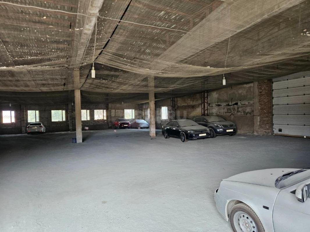 Продаю нежилые здания 1500м2и 450м2. - Орск