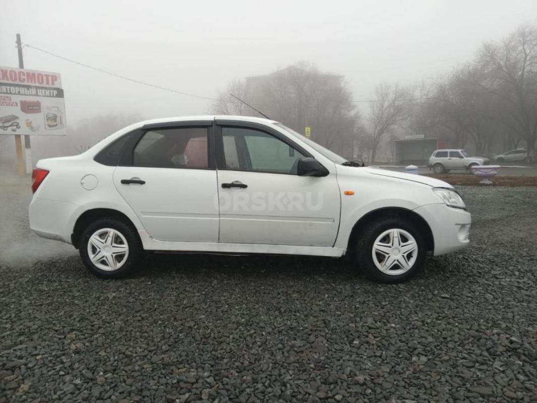 ВАЗ (LADA) Granta 1.6 MT, 2014год
КОНДИЦИОНЕР
передние стеклоподъемники, электроусилитель руля
фа - Гай