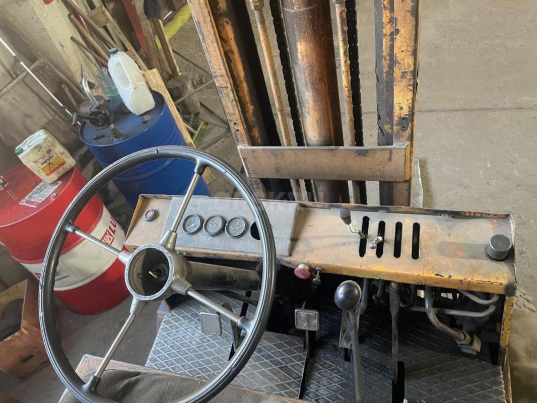 Продам автопогрузчик Balkancar  Б/У  грузоподъемность 3,2т, высота подъема 1,8м, полностью исправен, - Гай