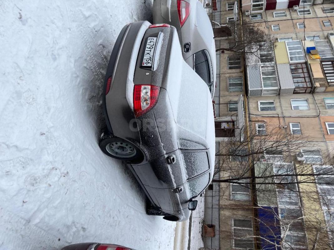 Продам приора 2 в хорошем состоянии.стоит сигнализация с а/з,новая хорошая резина 4500 балон брал. - Орск