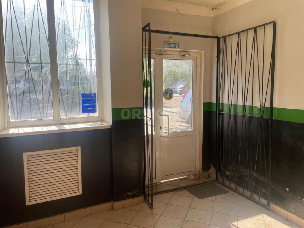 Предлагаю Вам рассмотреть под аренду
2-х этажное нежилое помещение общей площадью 617 кв. - Новотроицк